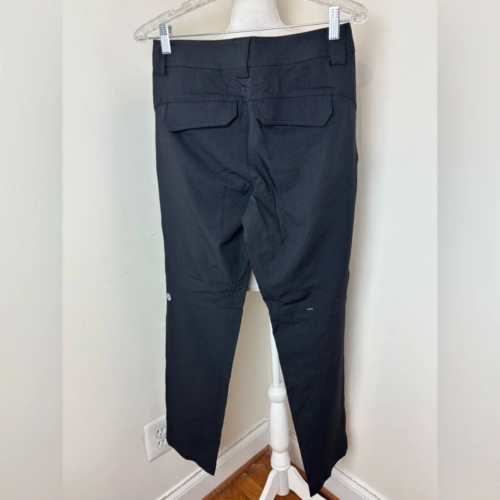 Lululemon Athletica Mens Work to Play Golf Chino Pants Black Pinstripes Size 30
